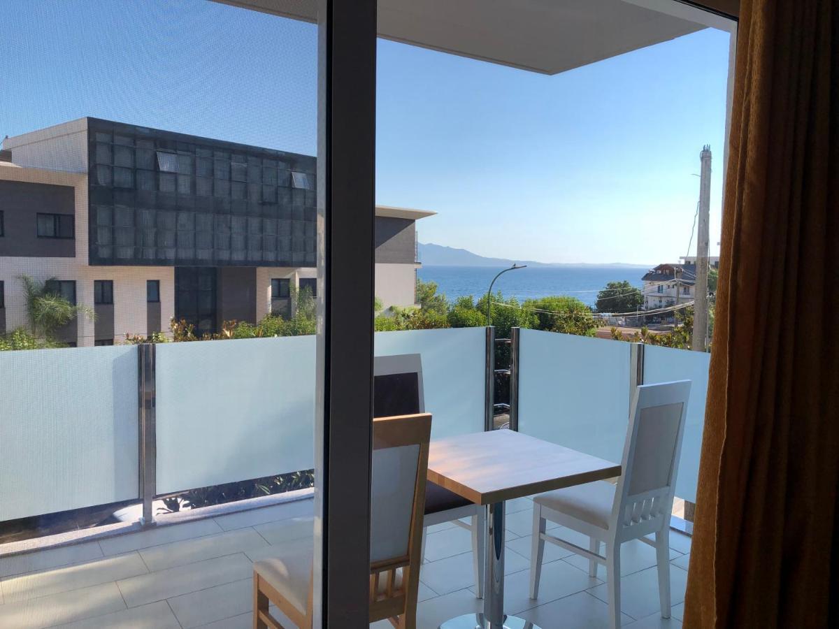 夏季套房酒店 Sarandë 外观 照片